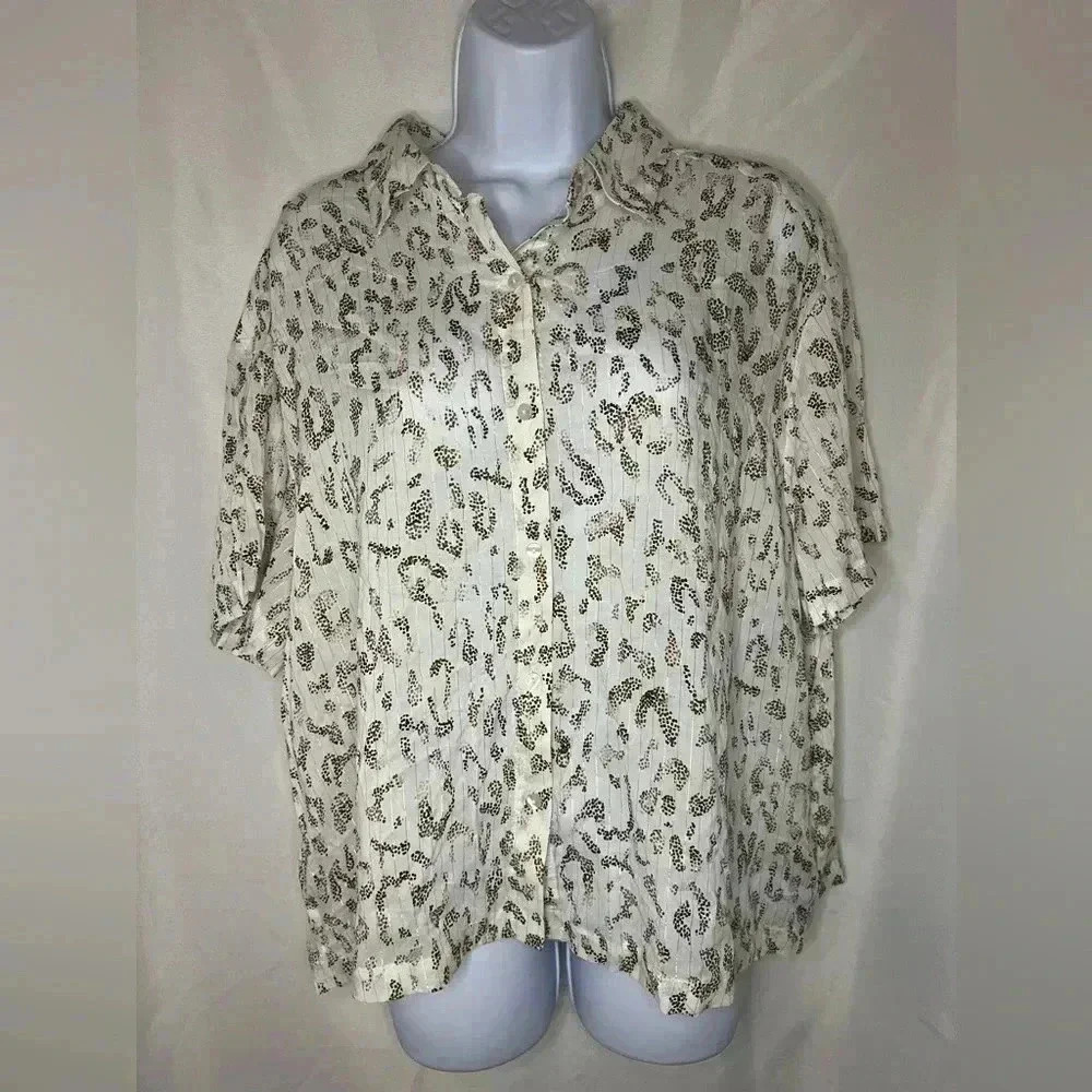 JANE + DELANCEY Animal Print Button Down top size XL, BNWT